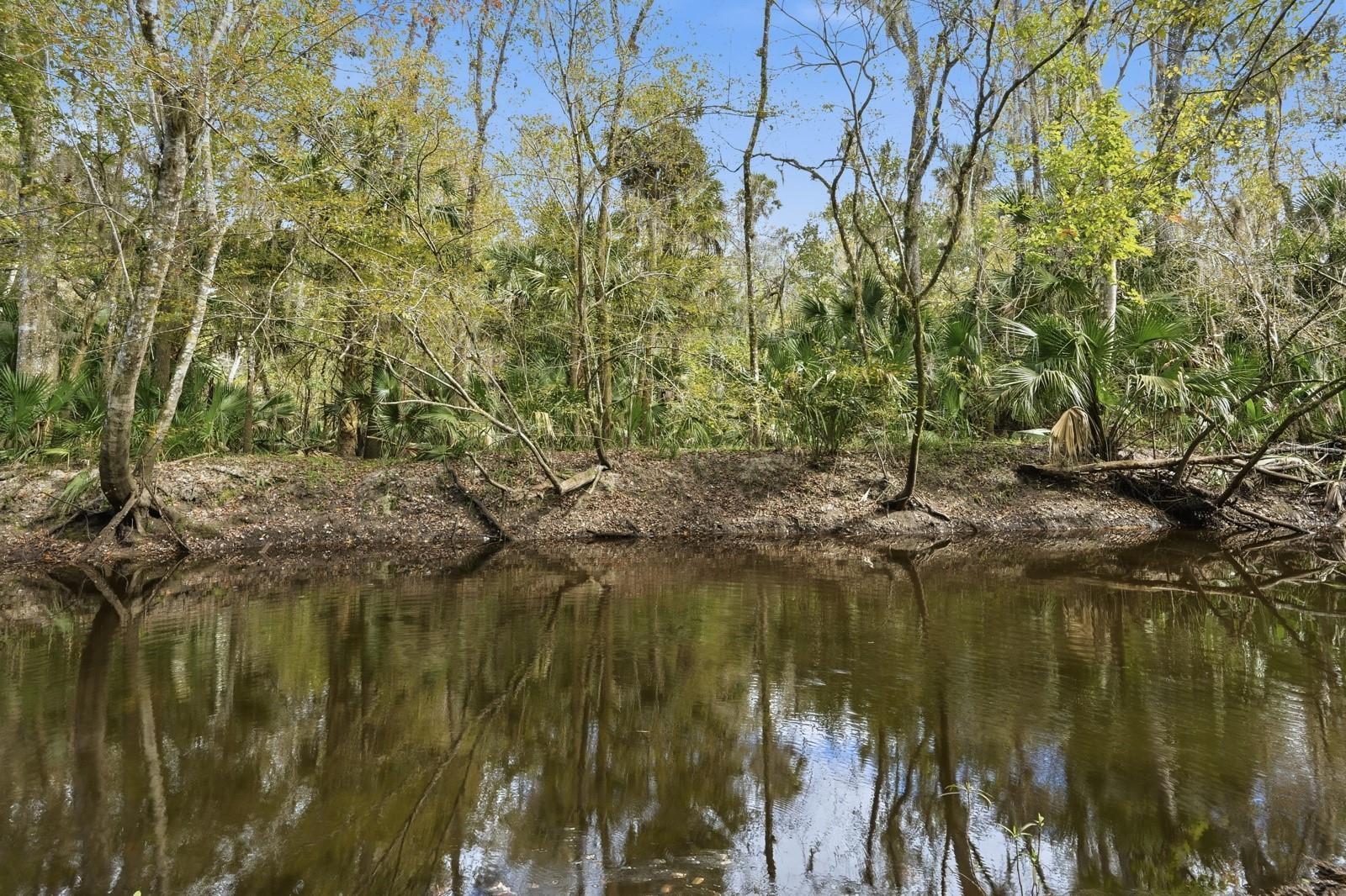 QUIET PLACE IN COUNTRY UNIT 01-04 - Residential