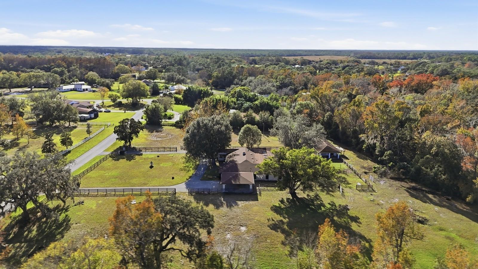 QUIET PLACE IN COUNTRY UNIT 01-04 - Residential