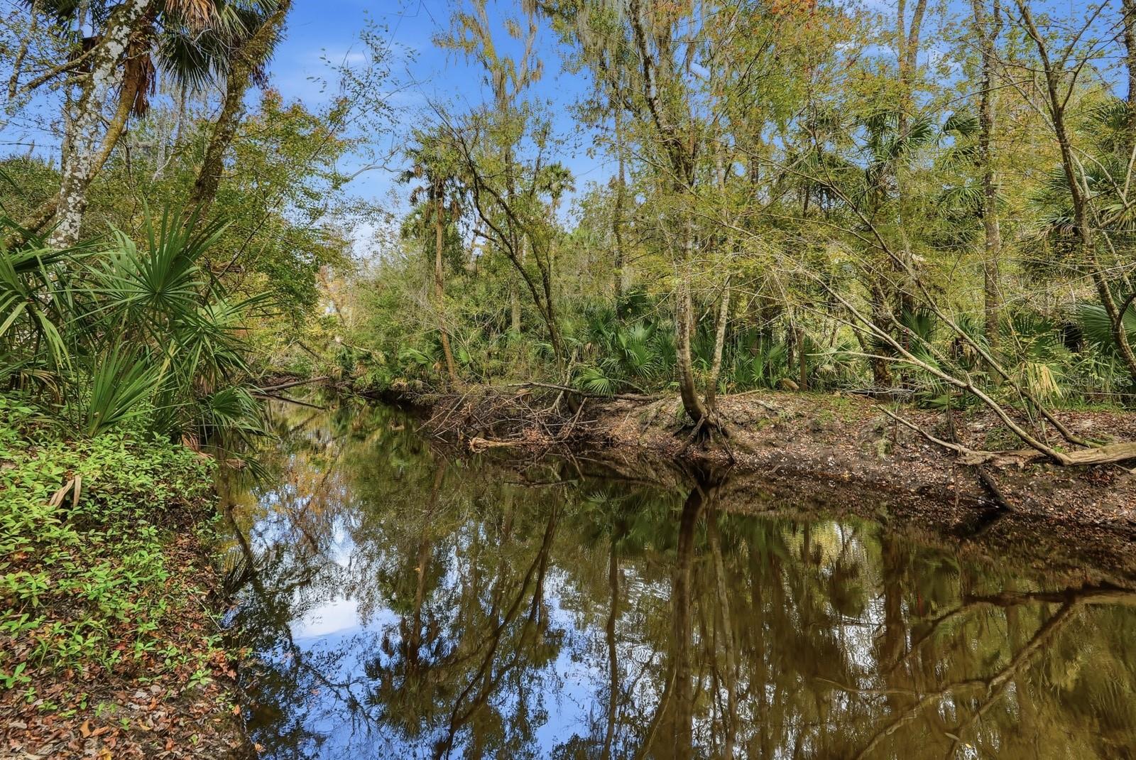 QUIET PLACE IN COUNTRY UNIT 01-04 - Residential