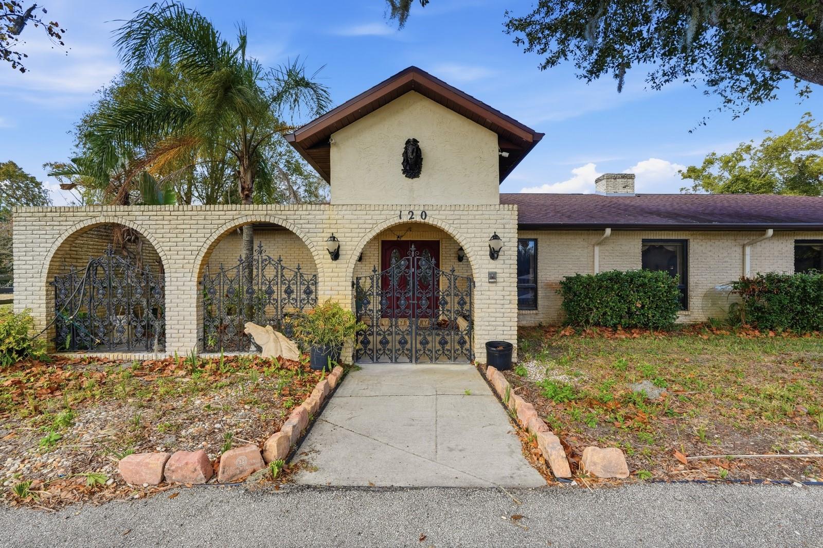 QUIET PLACE IN COUNTRY UNIT 01-04 - Residential