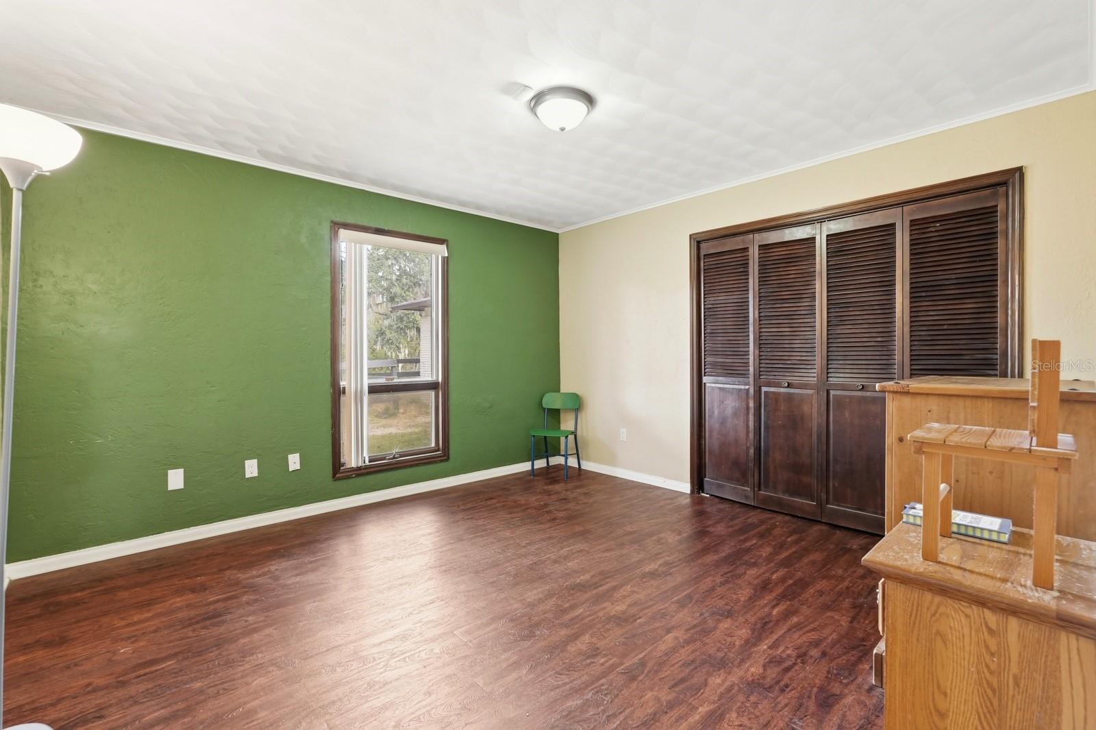 QUIET PLACE IN COUNTRY UNIT 01-04 - Residential