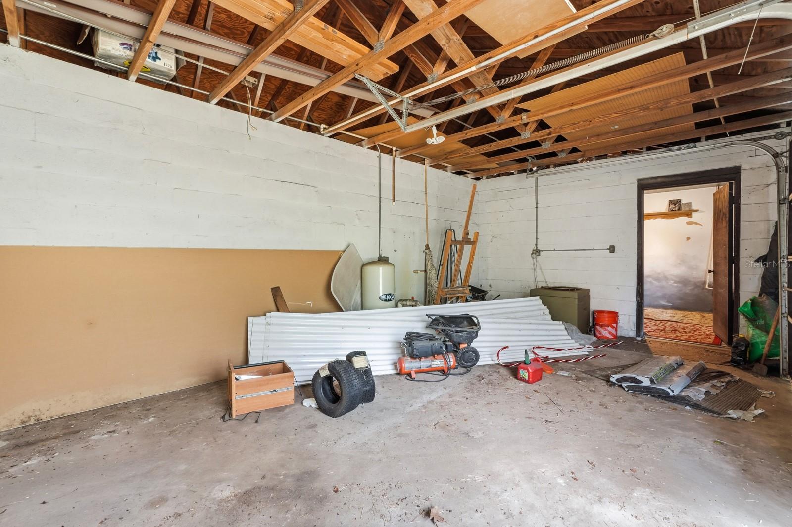 QUIET PLACE IN COUNTRY UNIT 01-04 - Residential