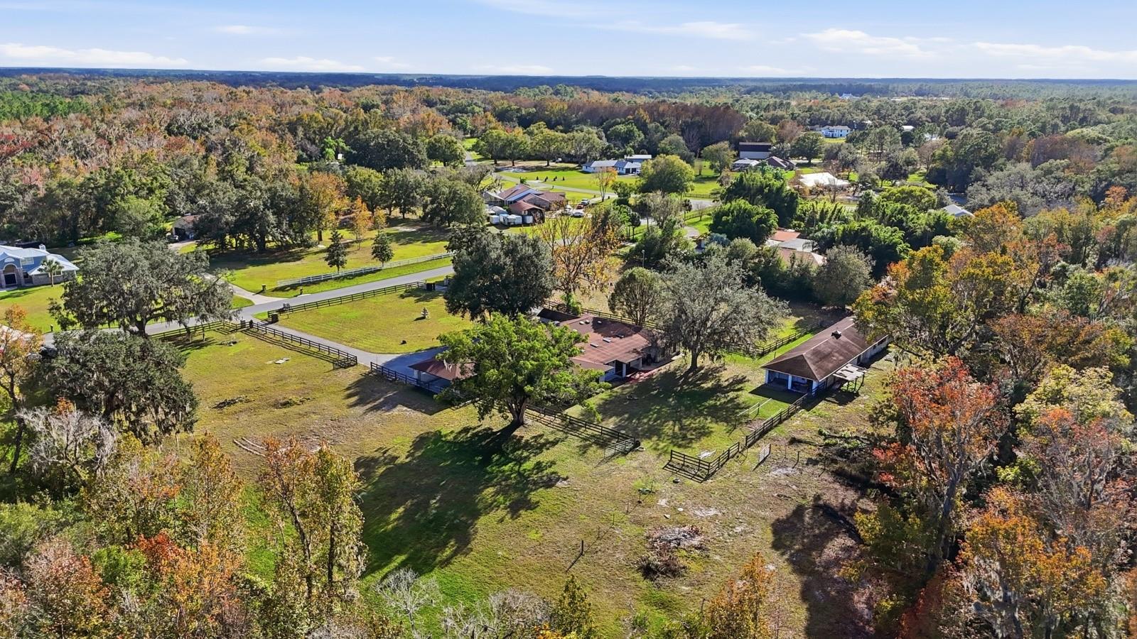 QUIET PLACE IN COUNTRY UNIT 01-04 - Residential