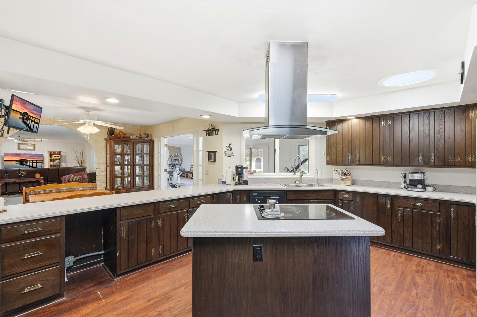 QUIET PLACE IN COUNTRY UNIT 01-04 - Residential