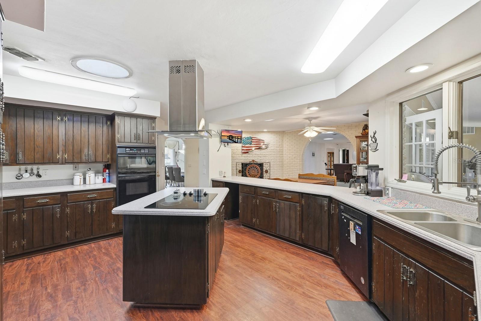 QUIET PLACE IN COUNTRY UNIT 01-04 - Residential