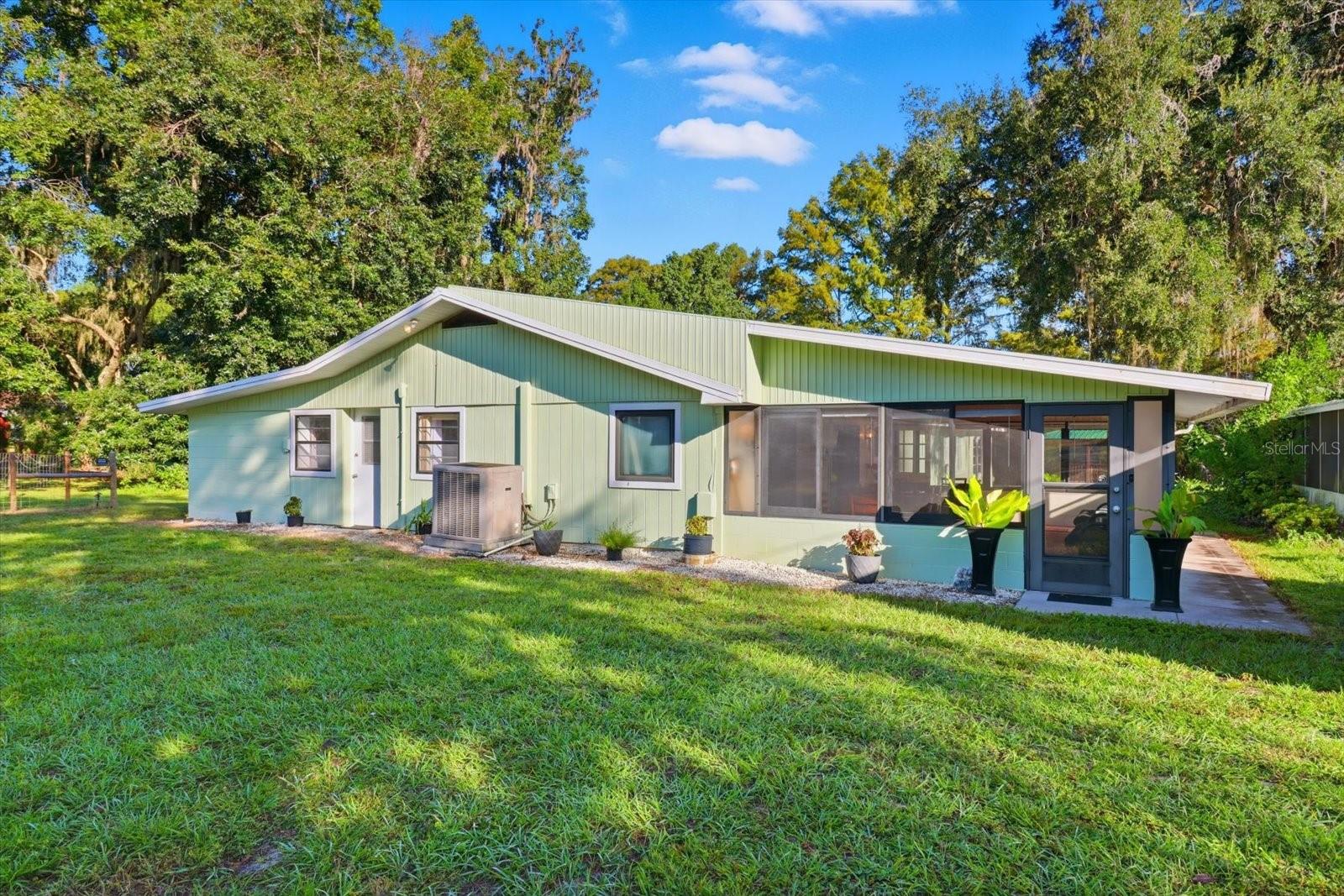WITH-LA-POPKA ISLANDS UN #4-A - Residential