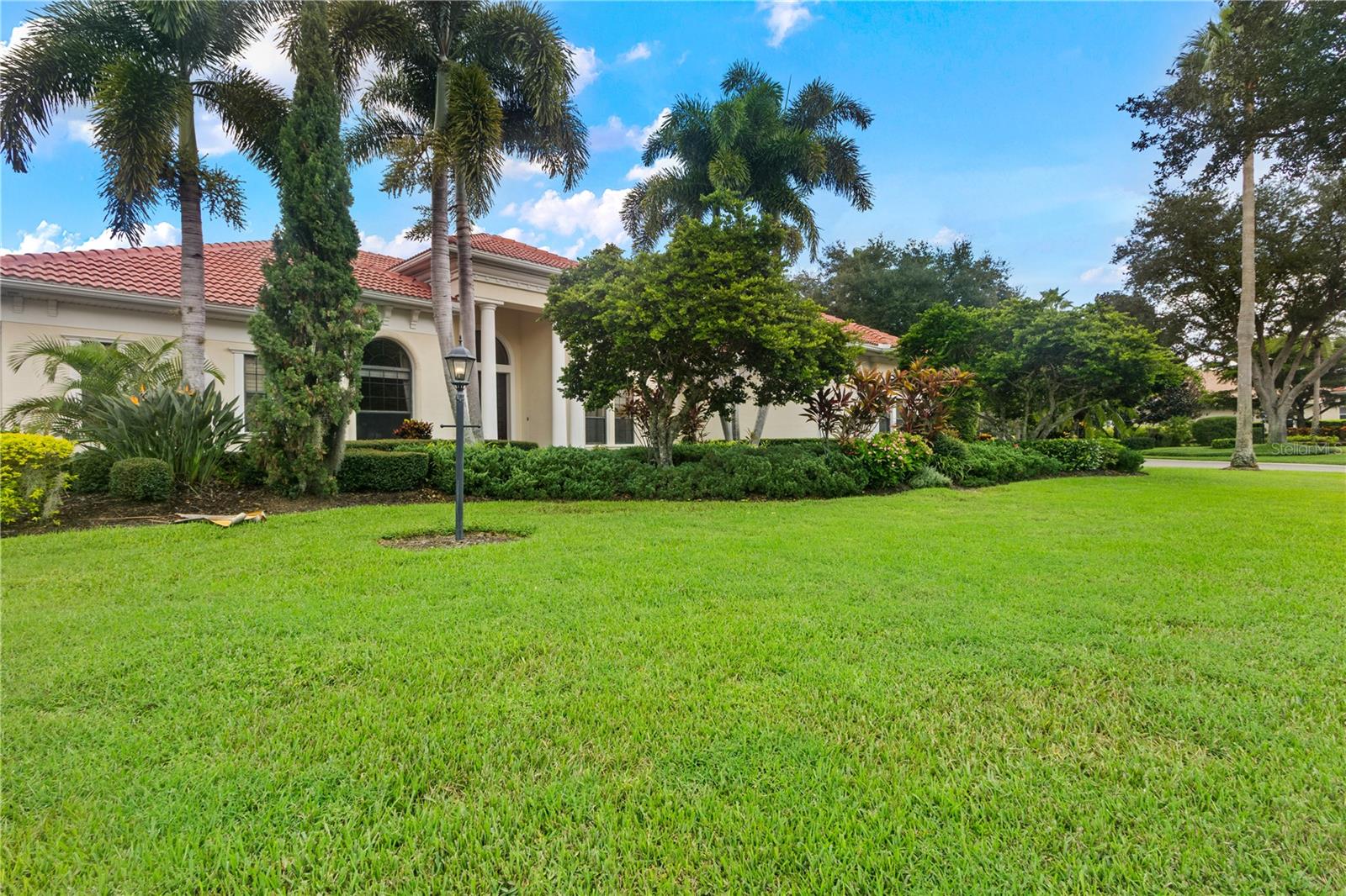 7819 ROSEHALL COVE, LAKEWOOD RANCH, FL, 34202 1 7819 ROSEHALL COVE