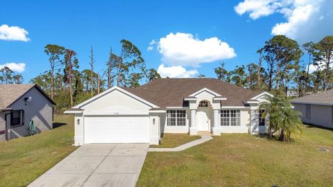 A home in PORT CHARLOTTE