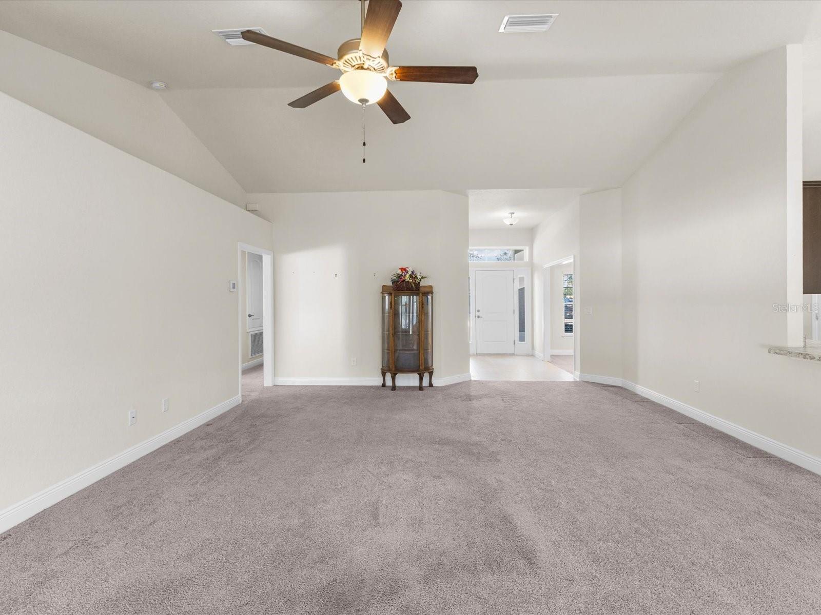 ROYAL HIGHLANDS - Residential