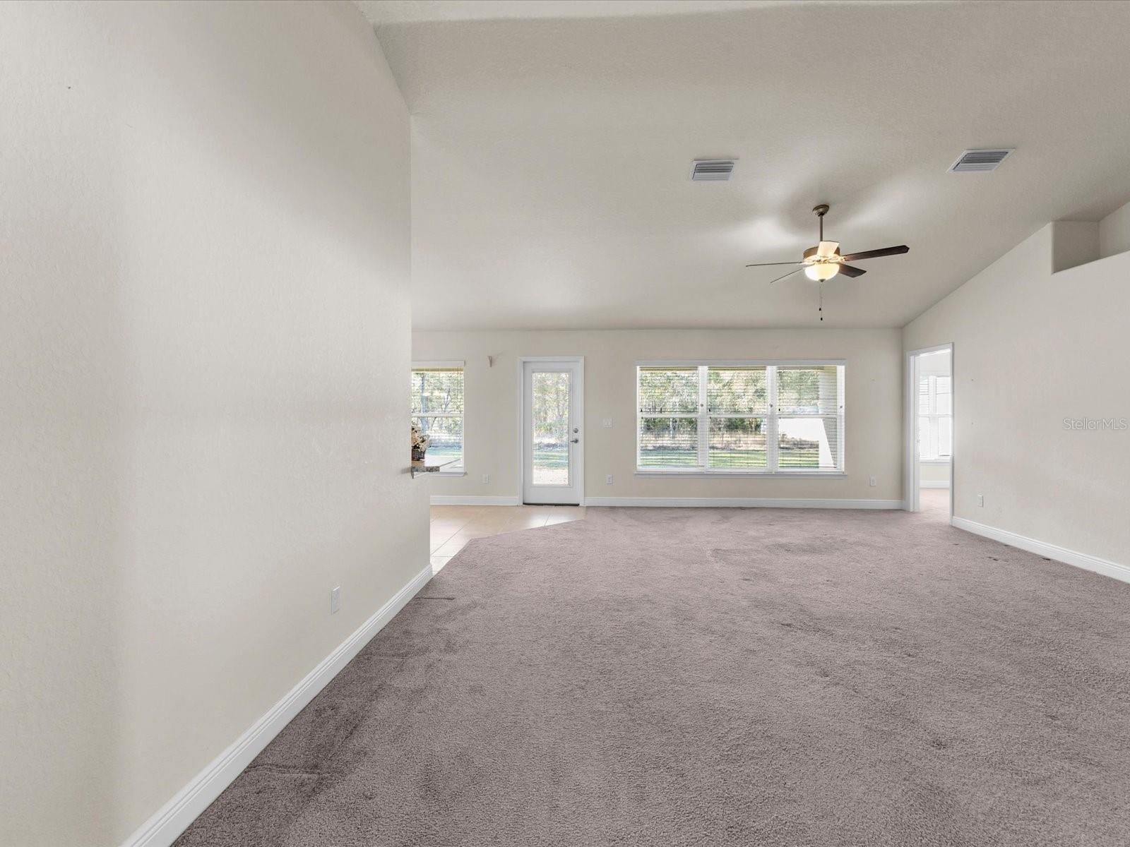 ROYAL HIGHLANDS - Residential