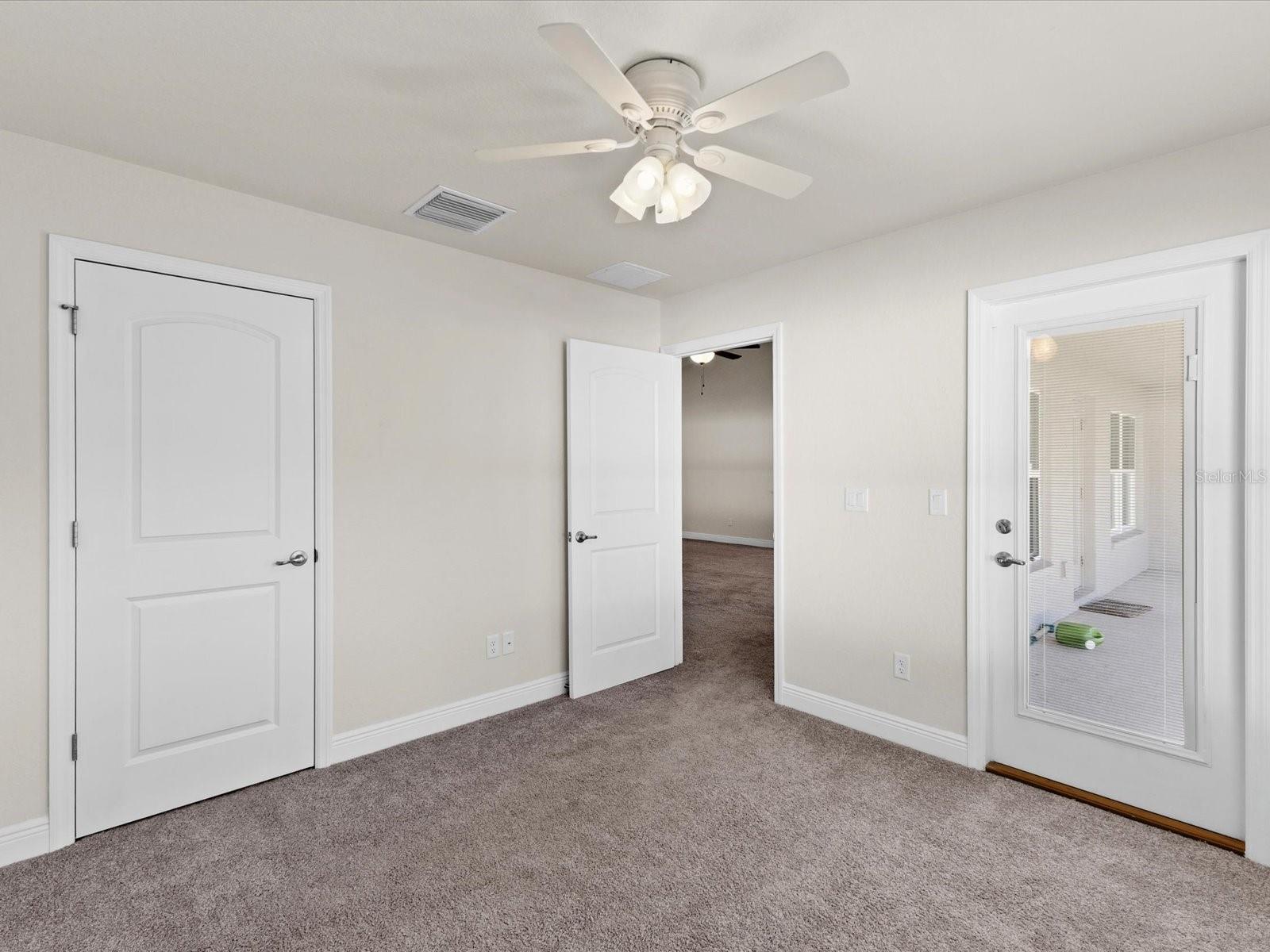 ROYAL HIGHLANDS - Residential