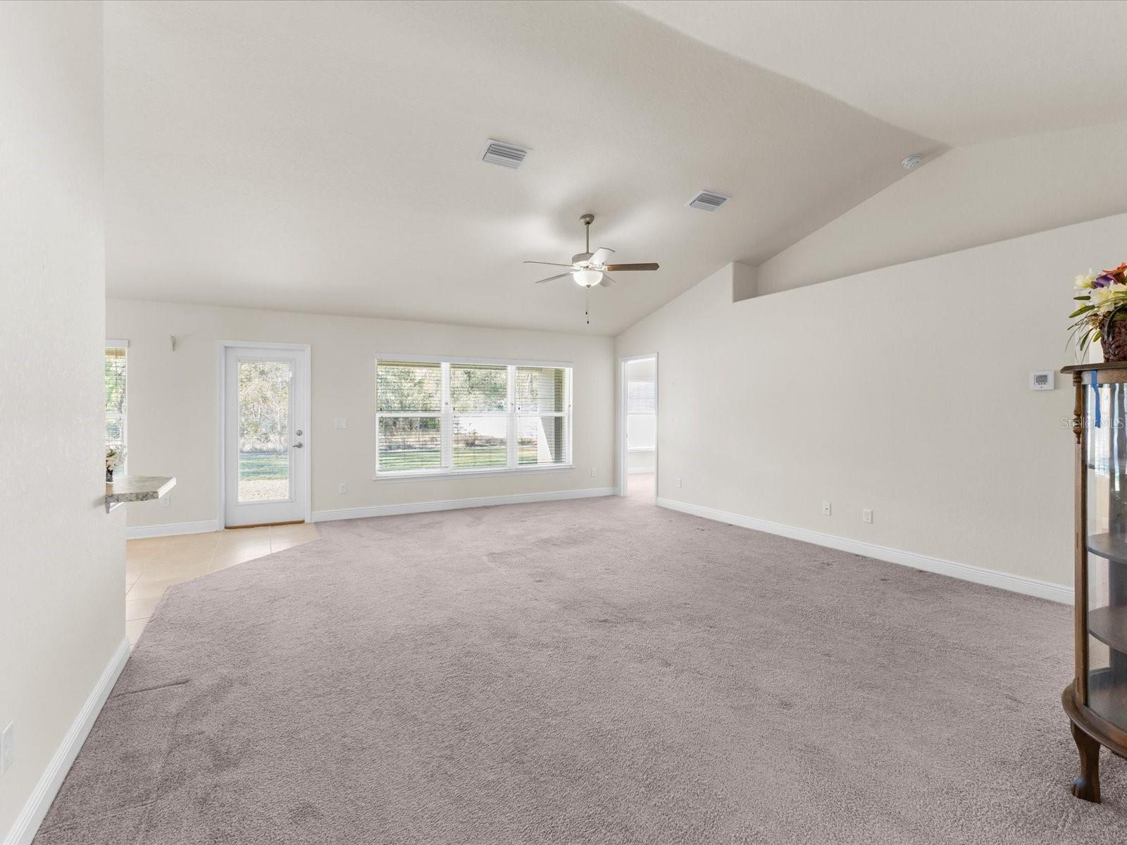 ROYAL HIGHLANDS - Residential