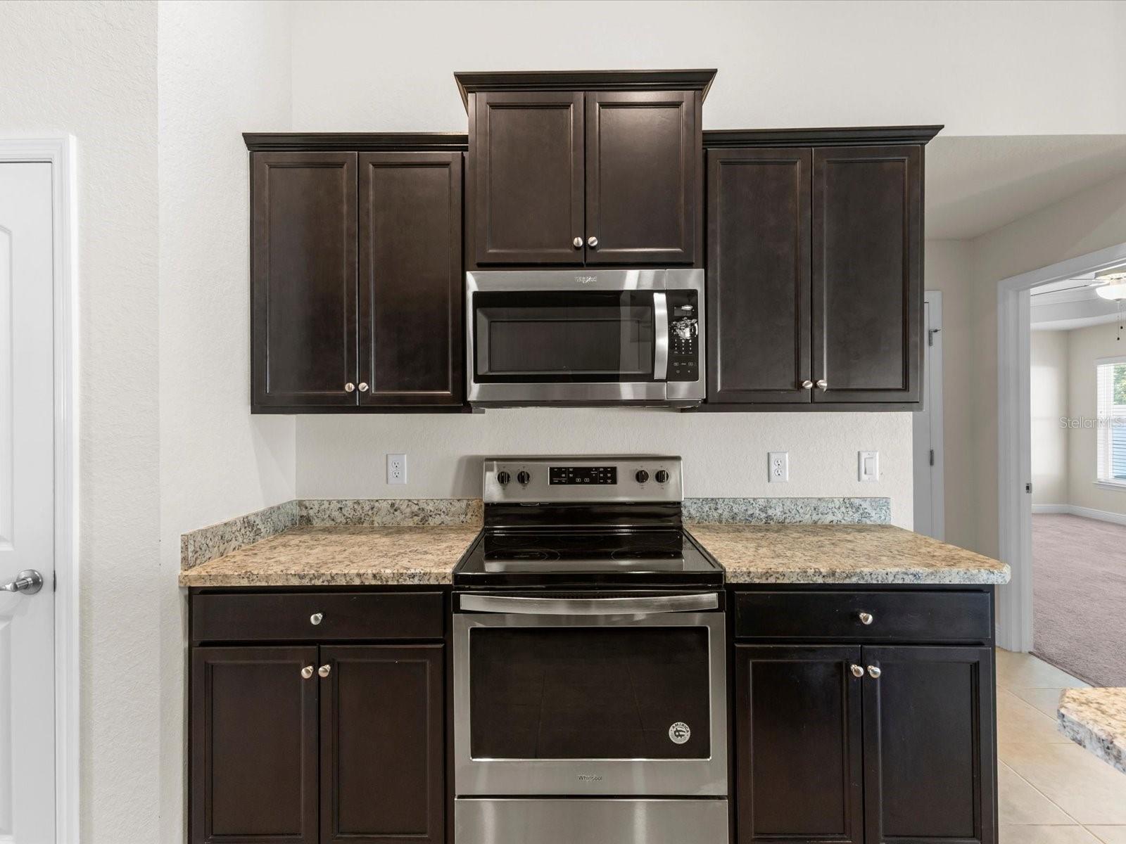 ROYAL HIGHLANDS - Residential