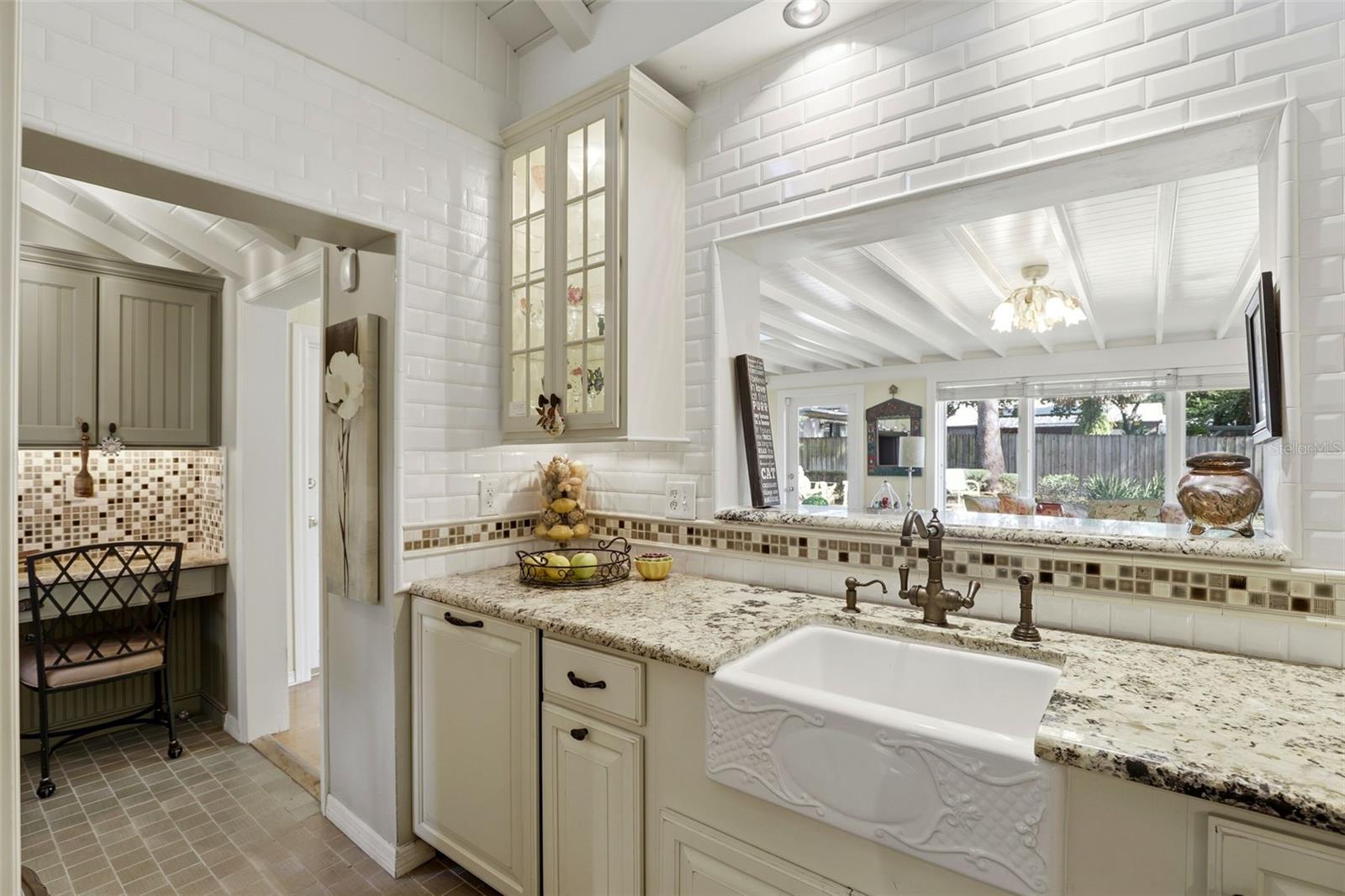 IVANHOE SQUARE - Residential