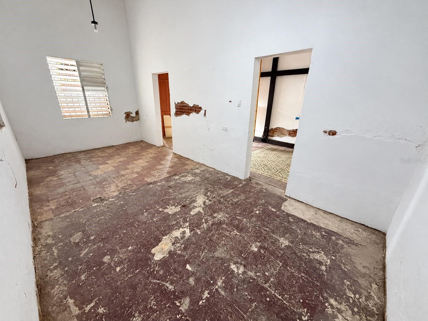 #139 CALLE SOL ESQUINA PROGRESO