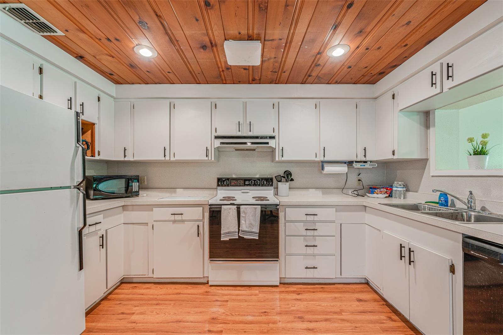 CHASSAHOWITZKA VILLAGE UNIT 03 UNREC - Residential