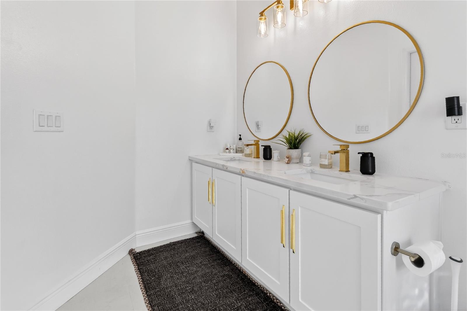 COPLEY SQUARE - Residential Lease