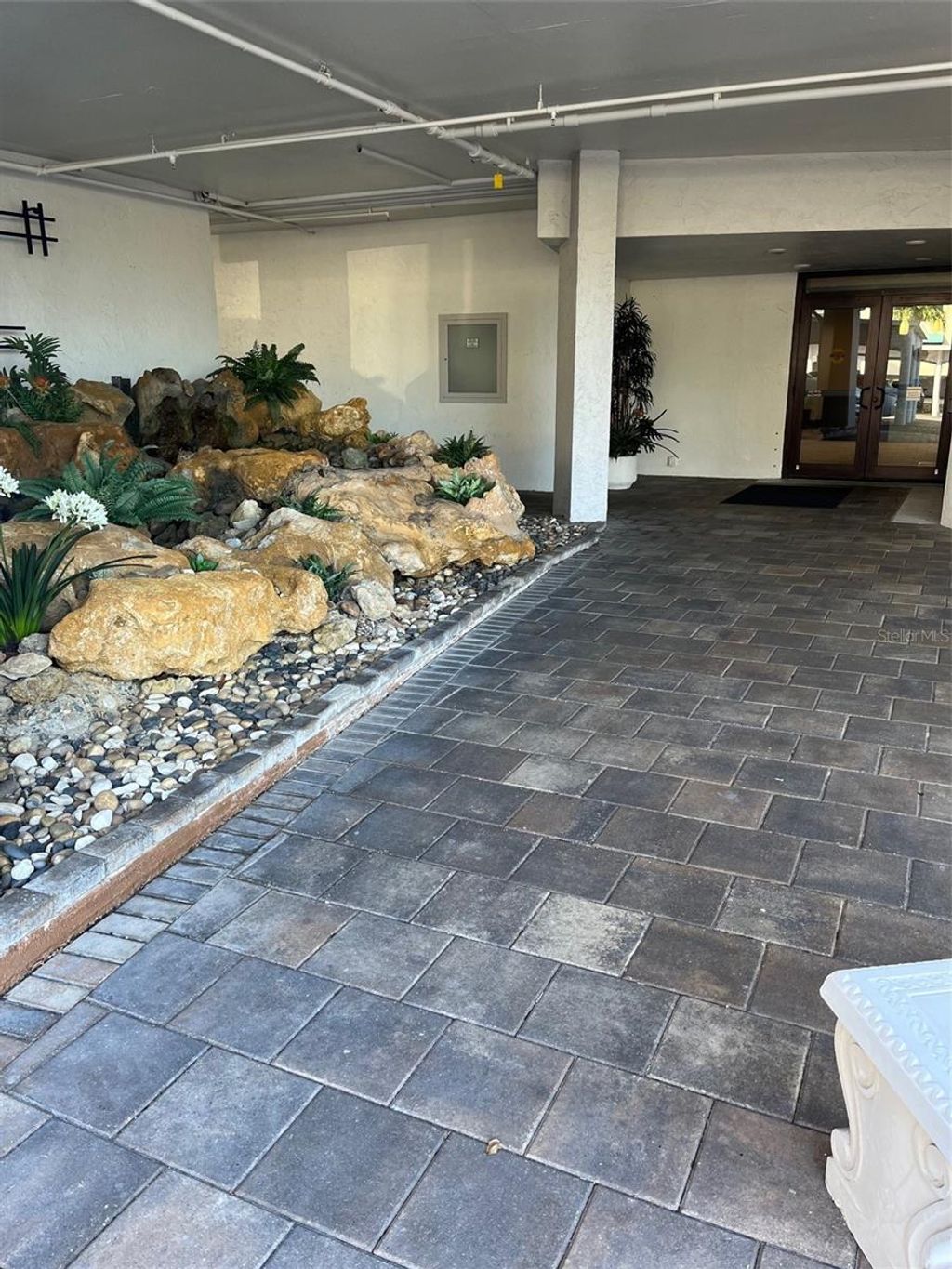 Photo of 435 S Gulfstream Avenue #206, Sarasota, FL 34236 (MLS # A4694462)