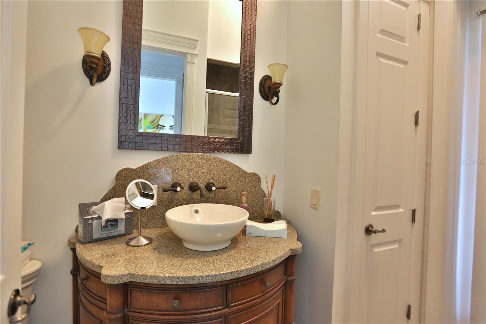 GOLDEN OCALA UN 01 - Residential
