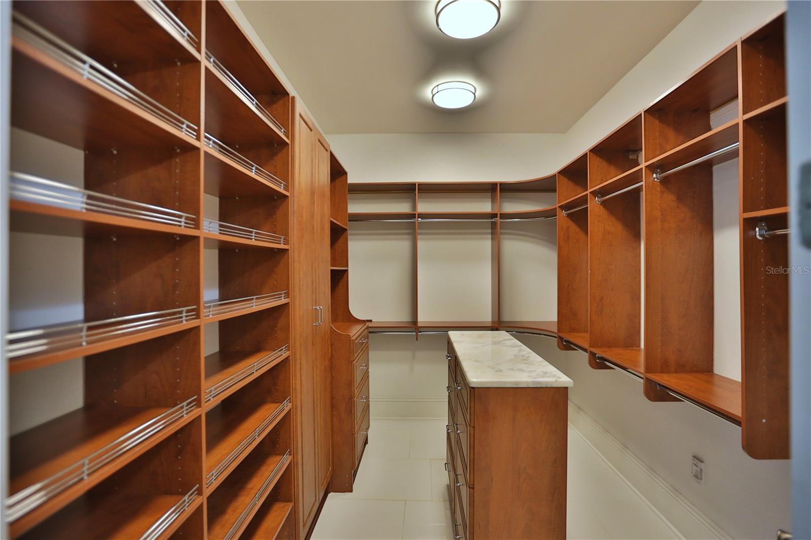 GOLDEN OCALA UN 01 - Residential