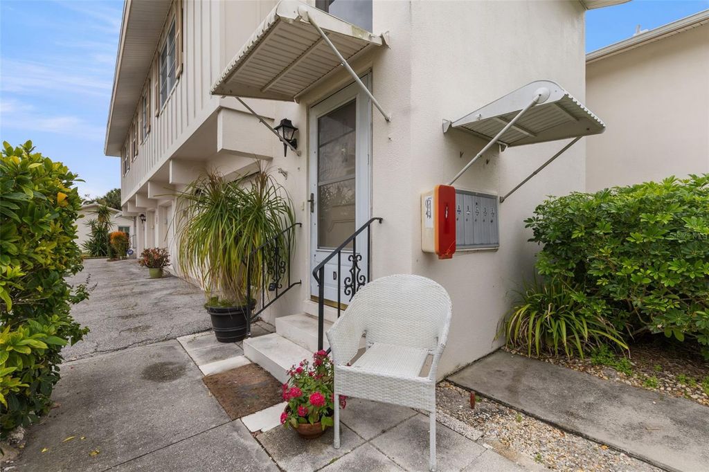 Photo of 3275 37th Way S #D, St Petersburg, FL 33711 (MLS # TB8475480)