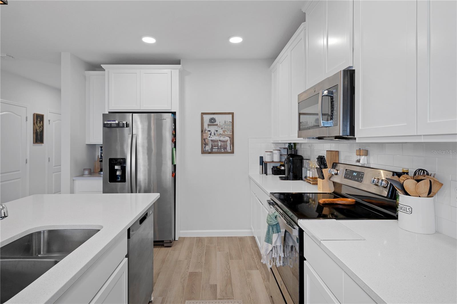 EDEN AT CROSS PRAIRIE - Residential