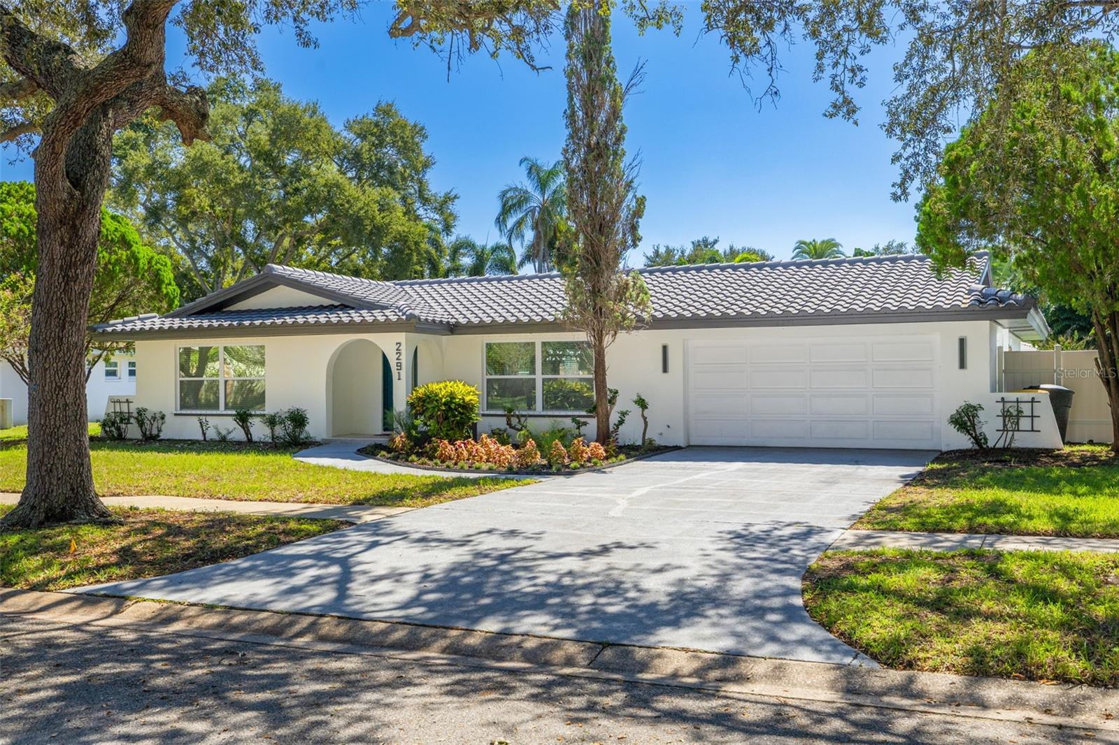 2291 GROVEWOOD ROAD