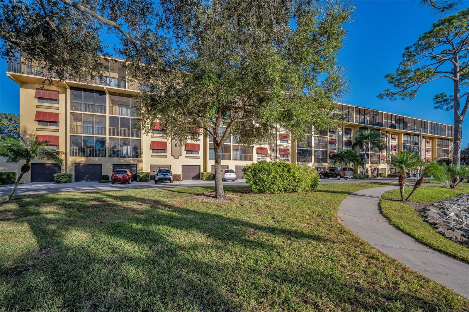 5775 PARK STREET N 211