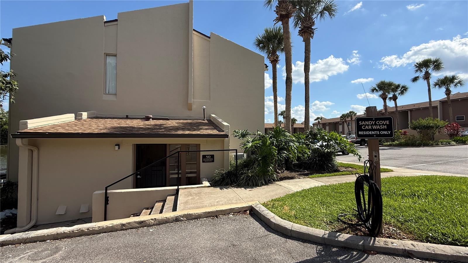 SANDY COVE - Residential