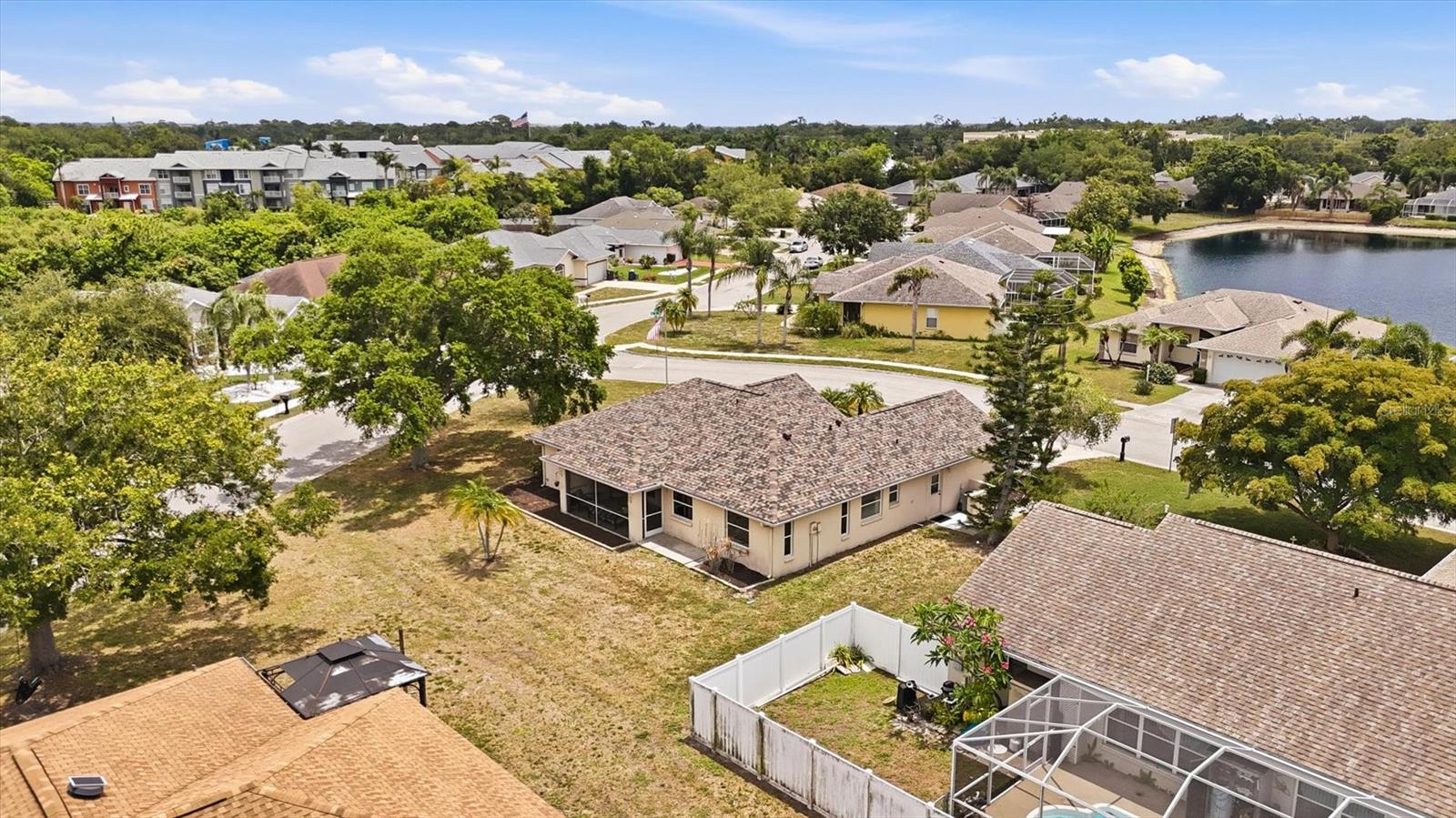 HAMMOCK PLACE - Residential