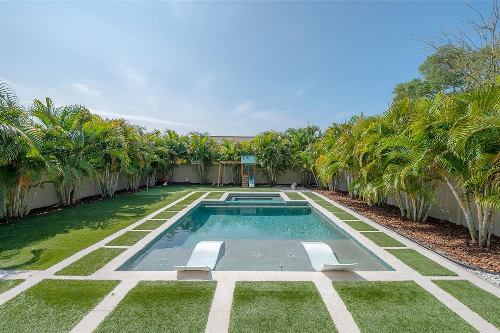 Photo of 4114 W North A Street, Tampa, FL 33609 (MLS # TB8488336)