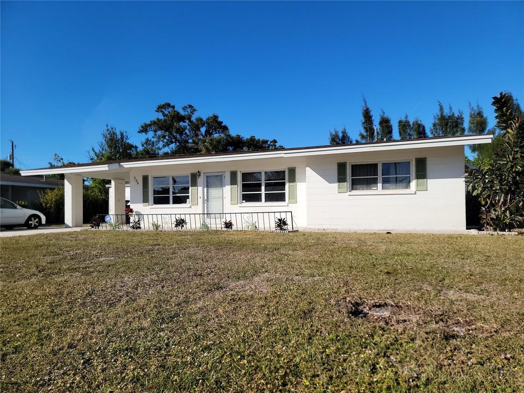 Photo of 259 Gardenia Road, Venice, FL 34293 (MLS # A4676722)