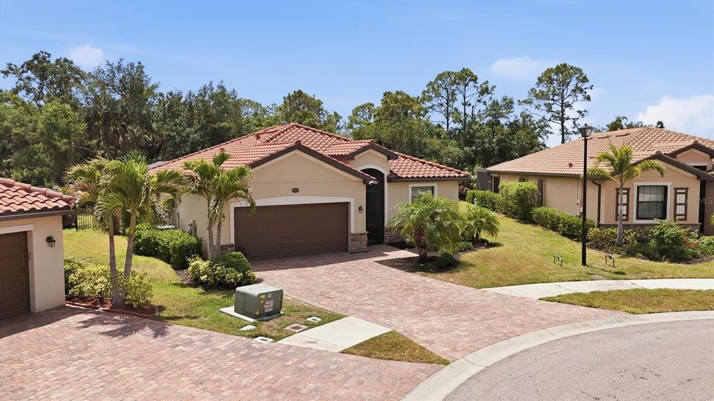 Photo of 20930 Valore Court, Venice, FL 34293 (MLS # N6144149)