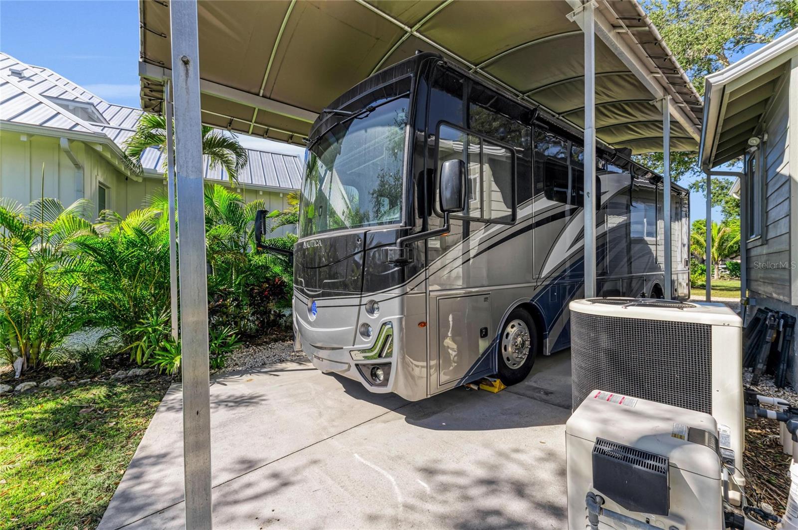 WEST BAYOU - Residential