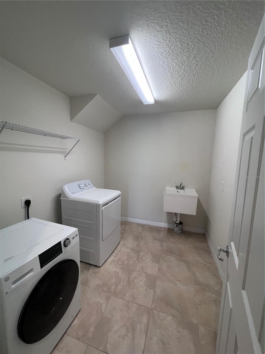 WHALEYS CREEK PH 3 - Residential Lease
