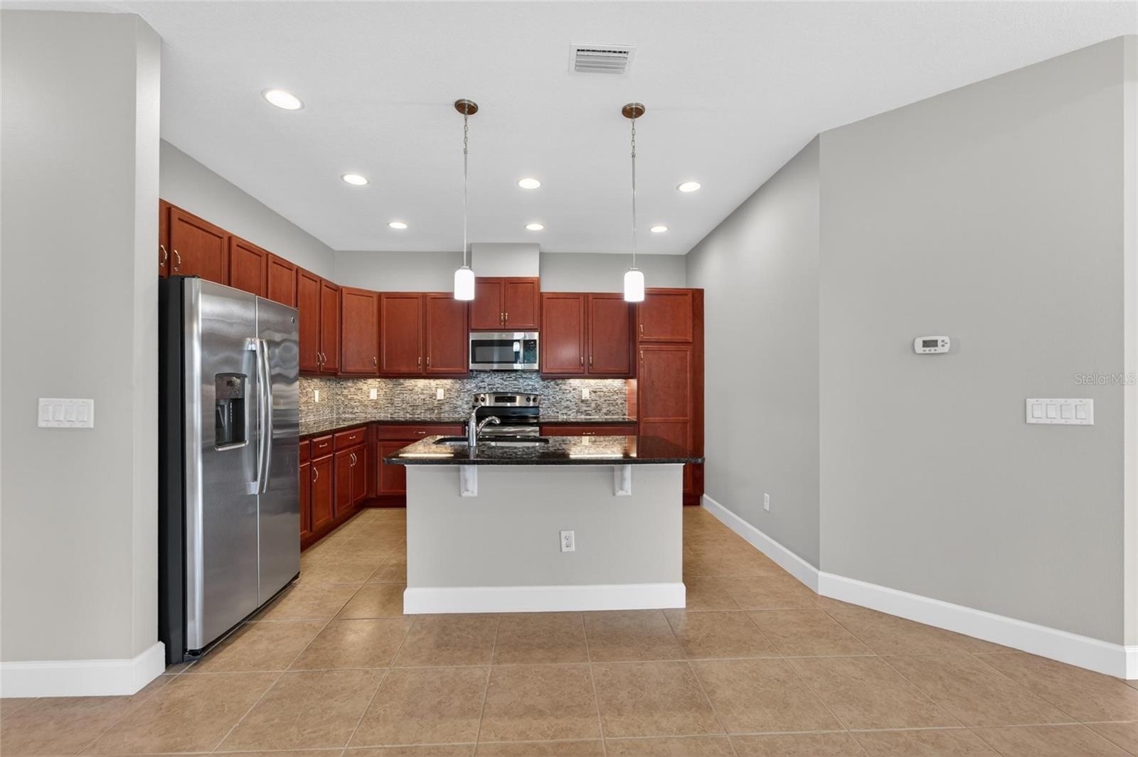 SUN CITY CENTER UNIT 274 & 2 - Residential