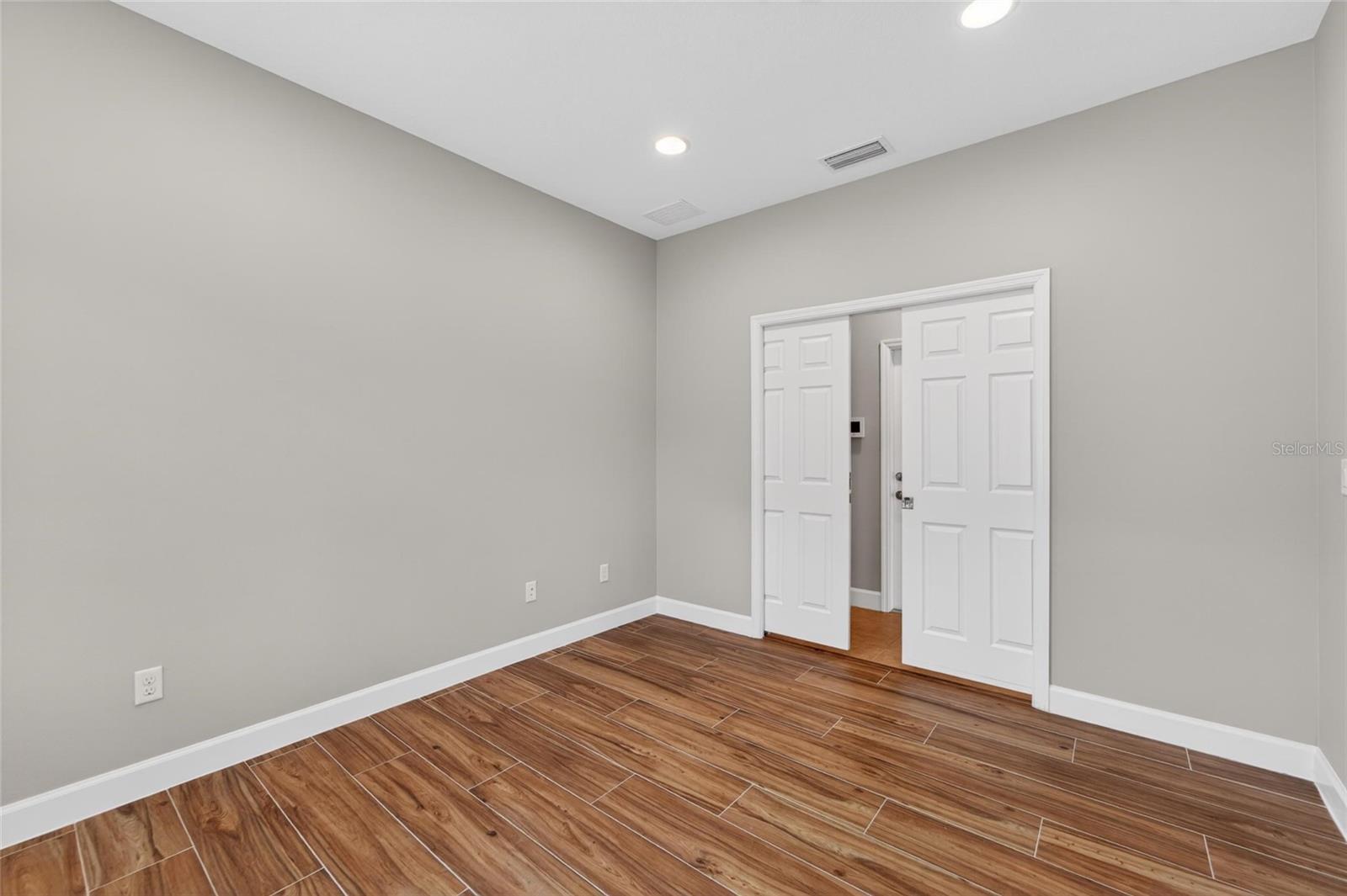 SUN CITY CENTER UNIT 274 & 2 - Residential