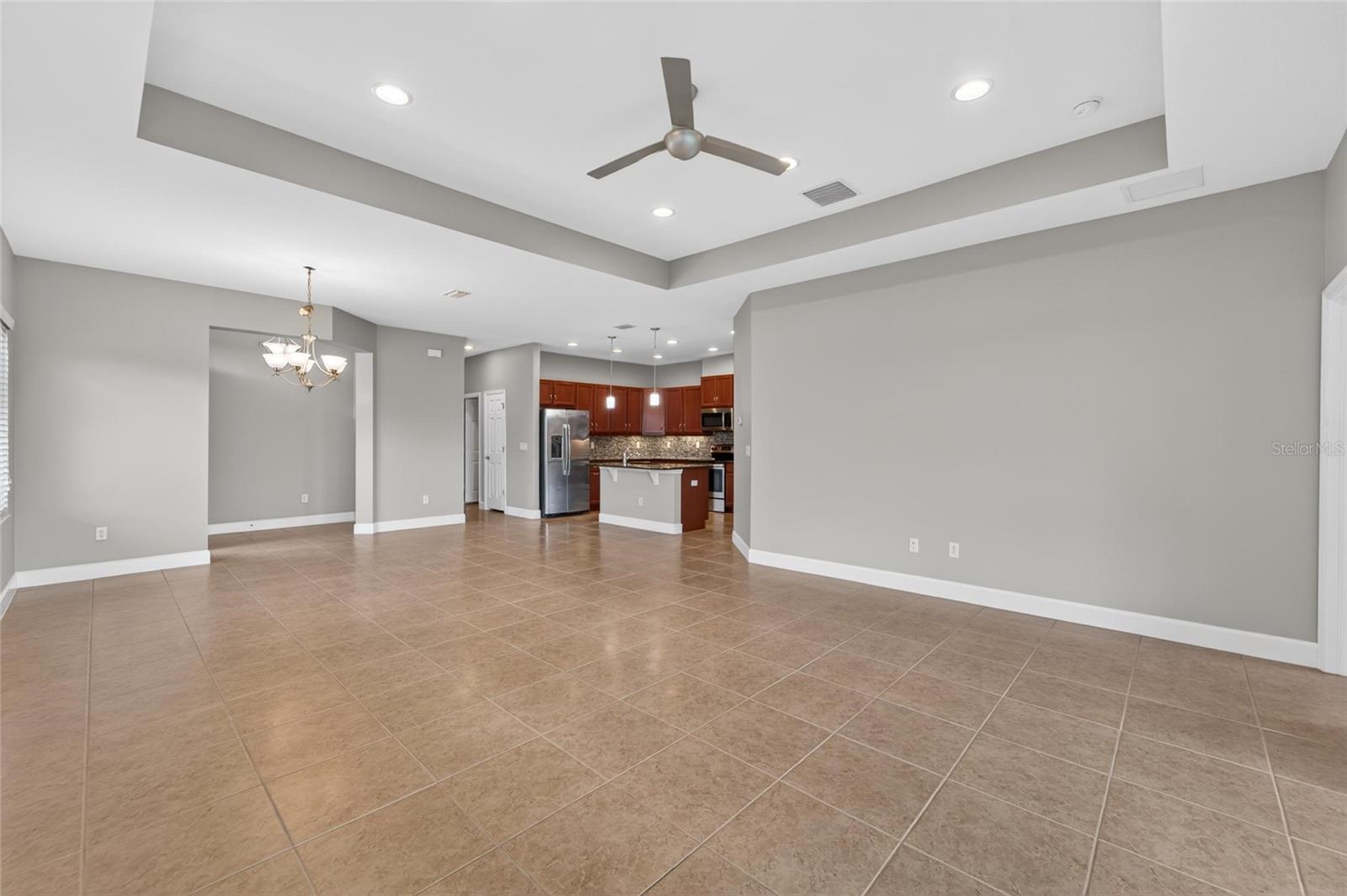 SUN CITY CENTER UNIT 274 & 2 - Residential