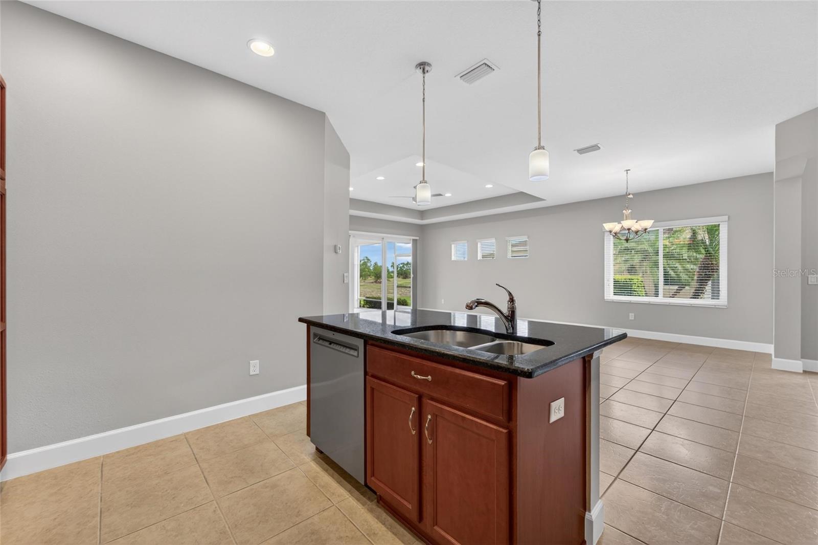 SUN CITY CENTER UNIT 274 & 2 - Residential