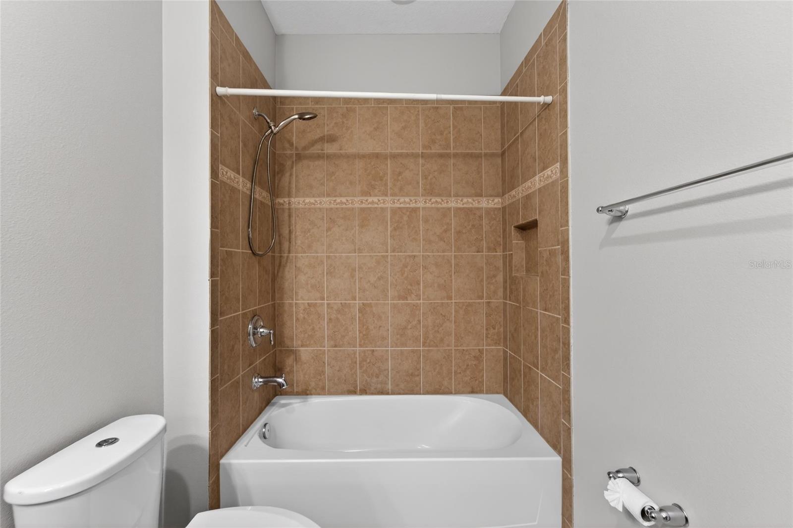 SUN CITY CENTER UNIT 274 & 2 - Residential