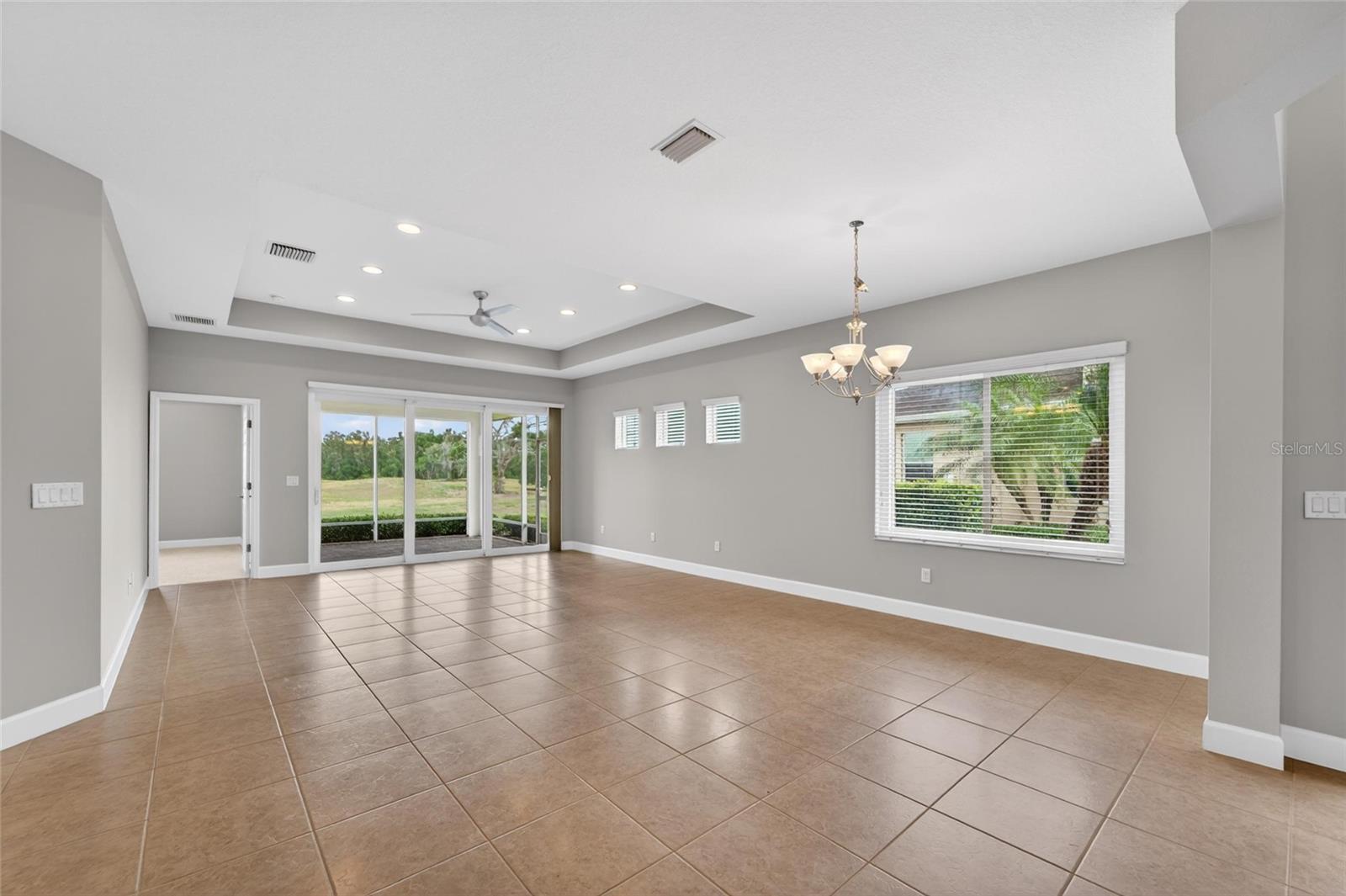 SUN CITY CENTER UNIT 274 & 2 - Residential