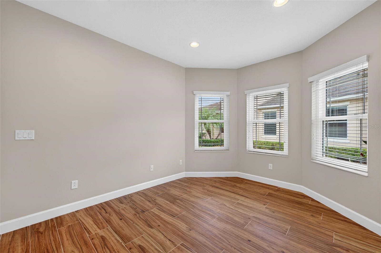SUN CITY CENTER UNIT 274 & 2 - Residential