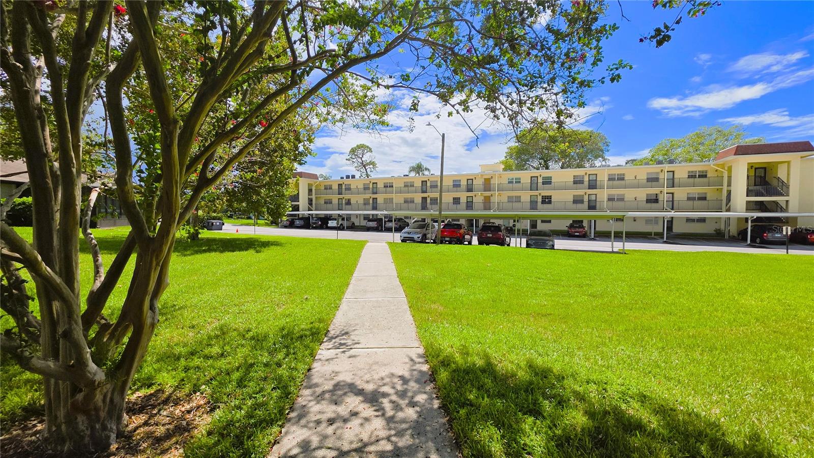 1450 HEATHER RIDGE BOULEVARD 201
