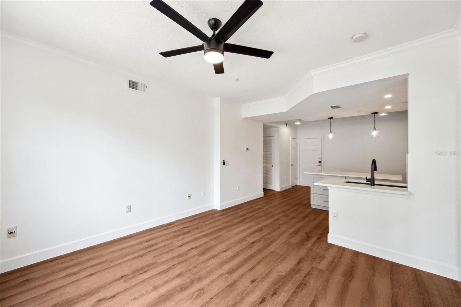 HARBOUR PLACE CITY HOMES CONDO - Residential Lease