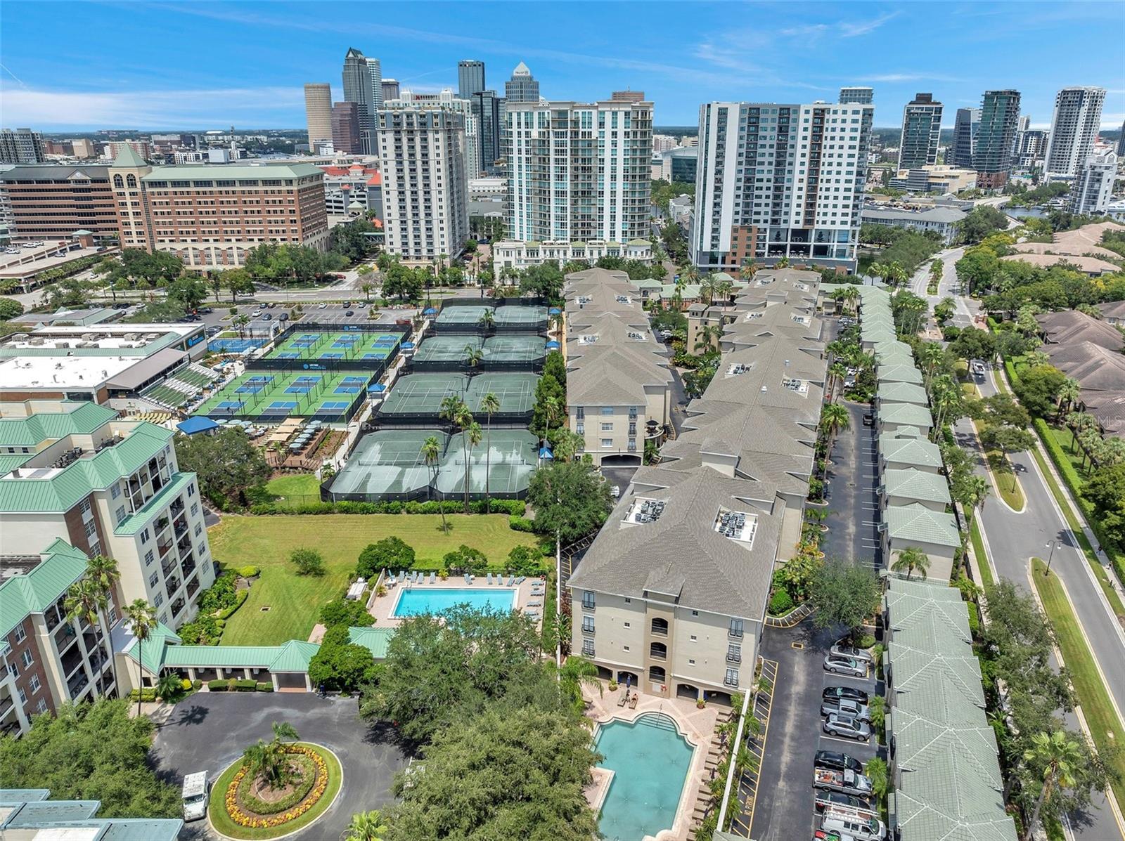 HARBOUR PLACE CITY HOMES CONDO - Residential Lease