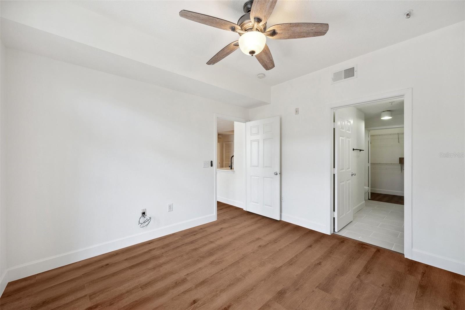 HARBOUR PLACE CITY HOMES CONDO - Residential Lease