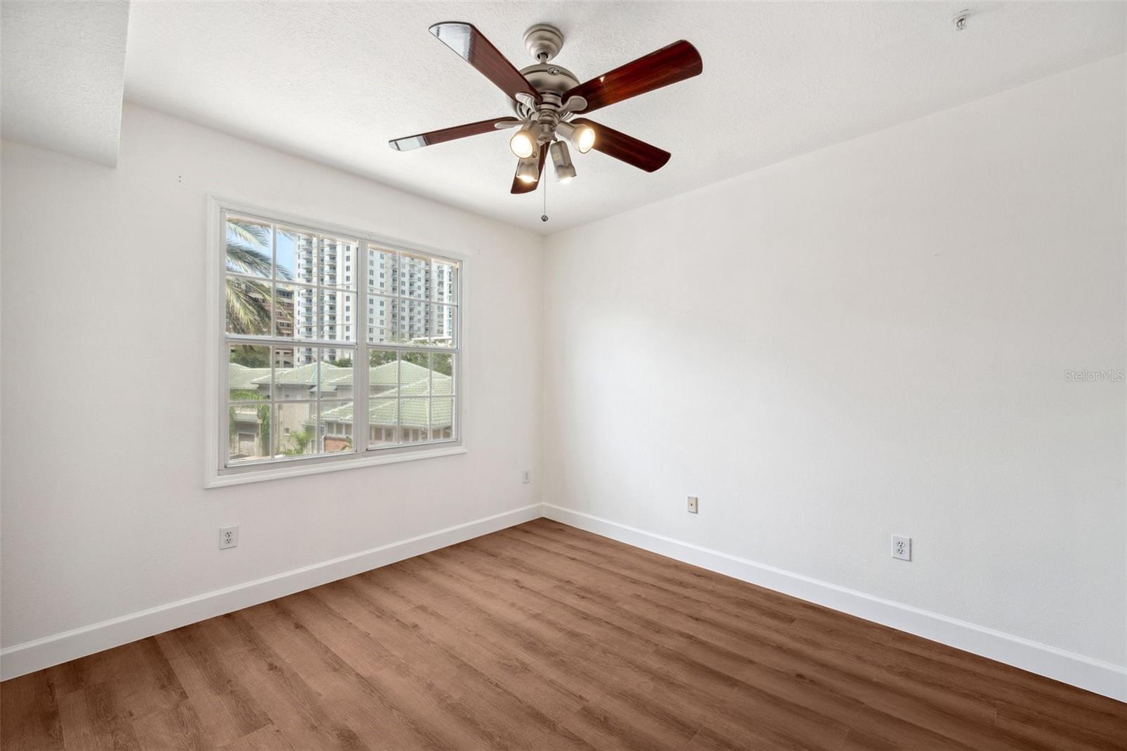 HARBOUR PLACE CITY HOMES CONDO - Residential Lease