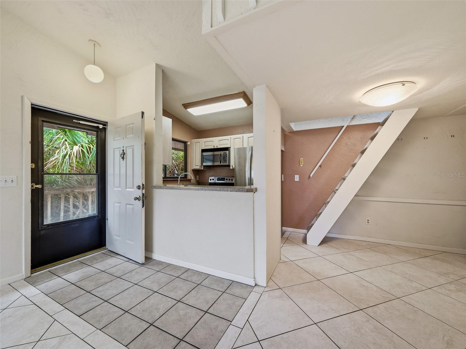 SEASIDE VILLAS CONDO - Residential