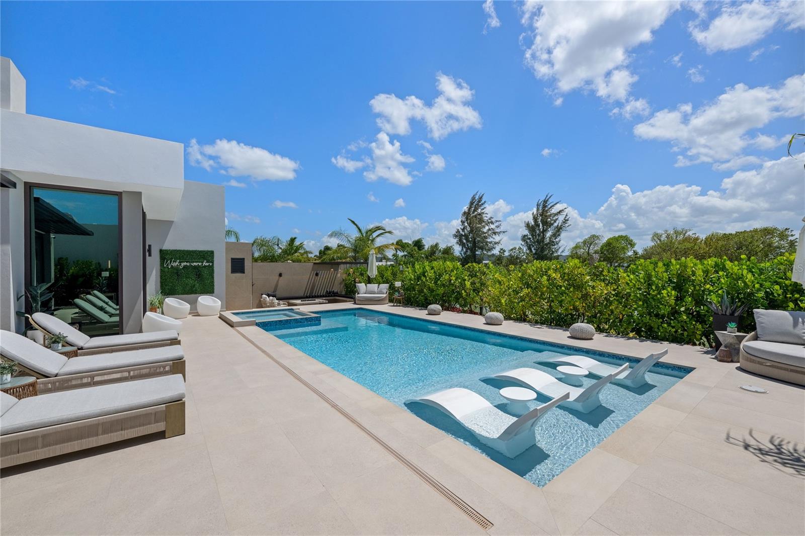 THE ISLES - Residential
