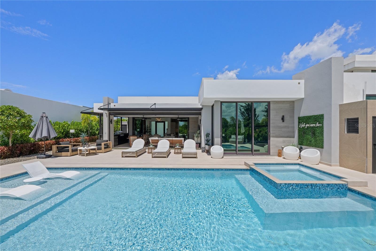 THE ISLES - Residential
